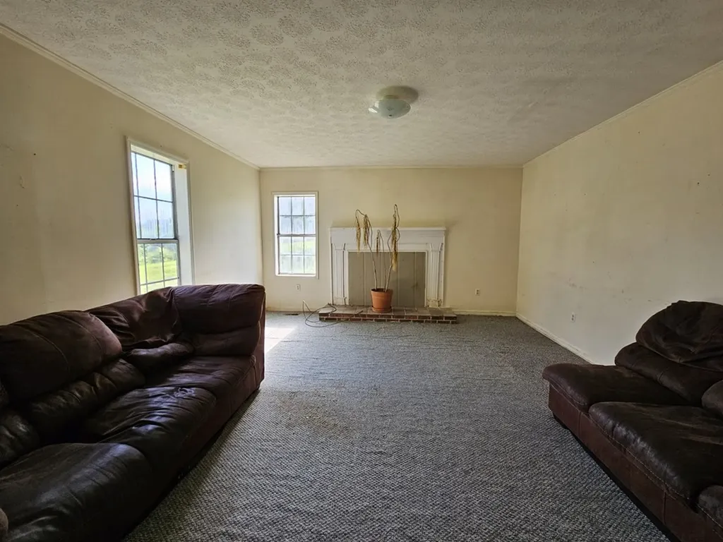 2740 Gladdice Highway Whitleyville TN 38588