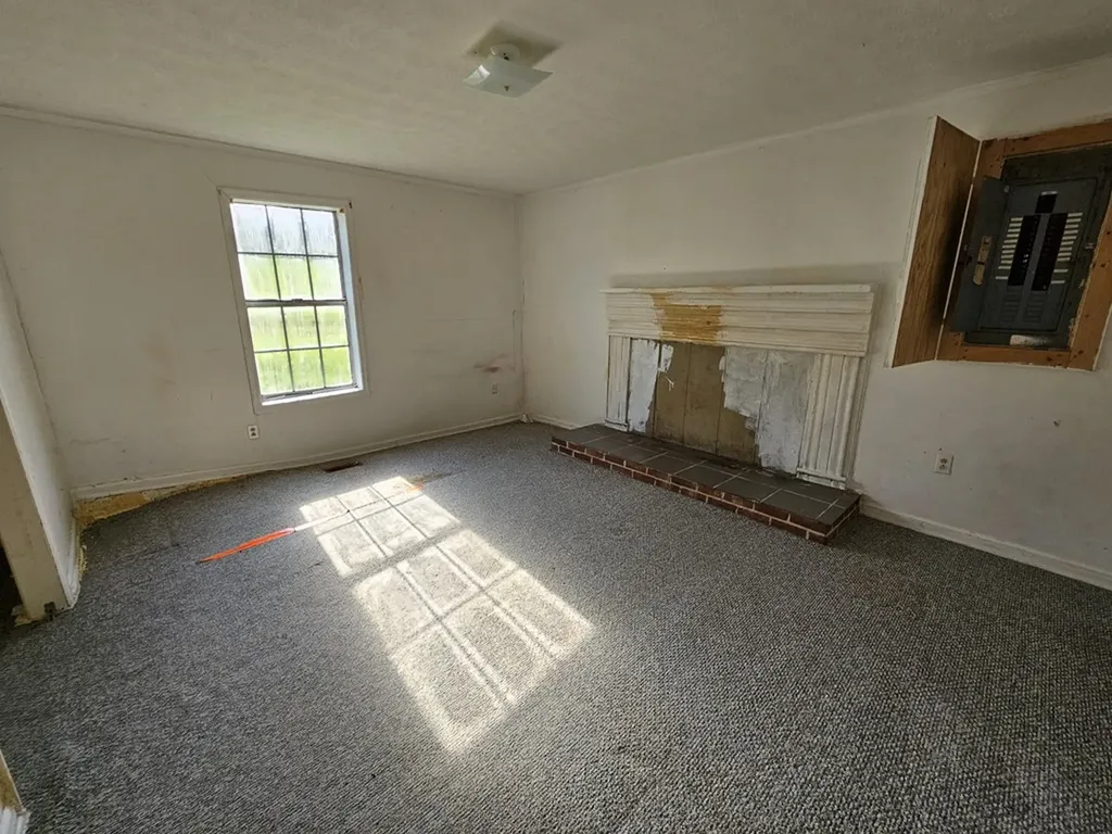 2740 Gladdice Highway Whitleyville TN 38588