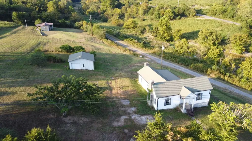 2740 Gladdice Highway Whitleyville TN 38588