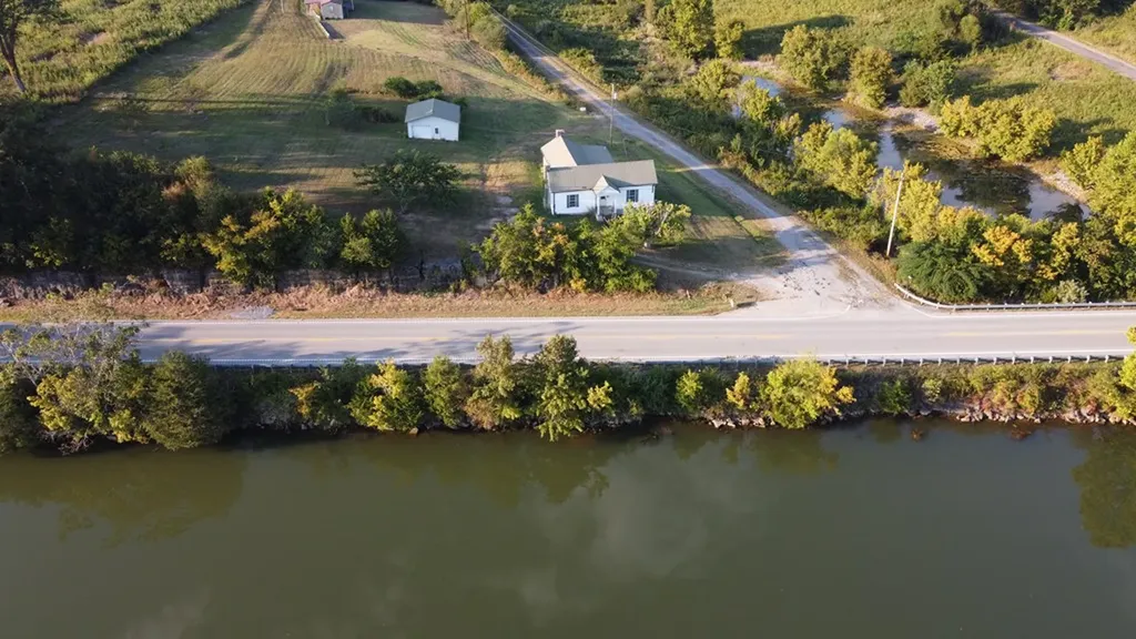 2740 Gladdice Highway Whitleyville TN 38588