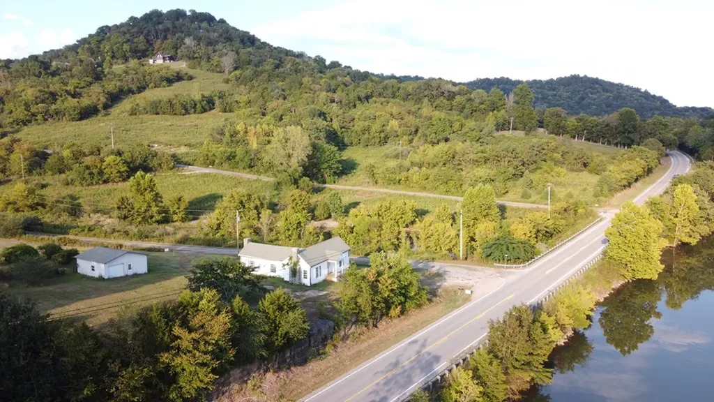 2740 Gladdice Highway Whitleyville TN 38588