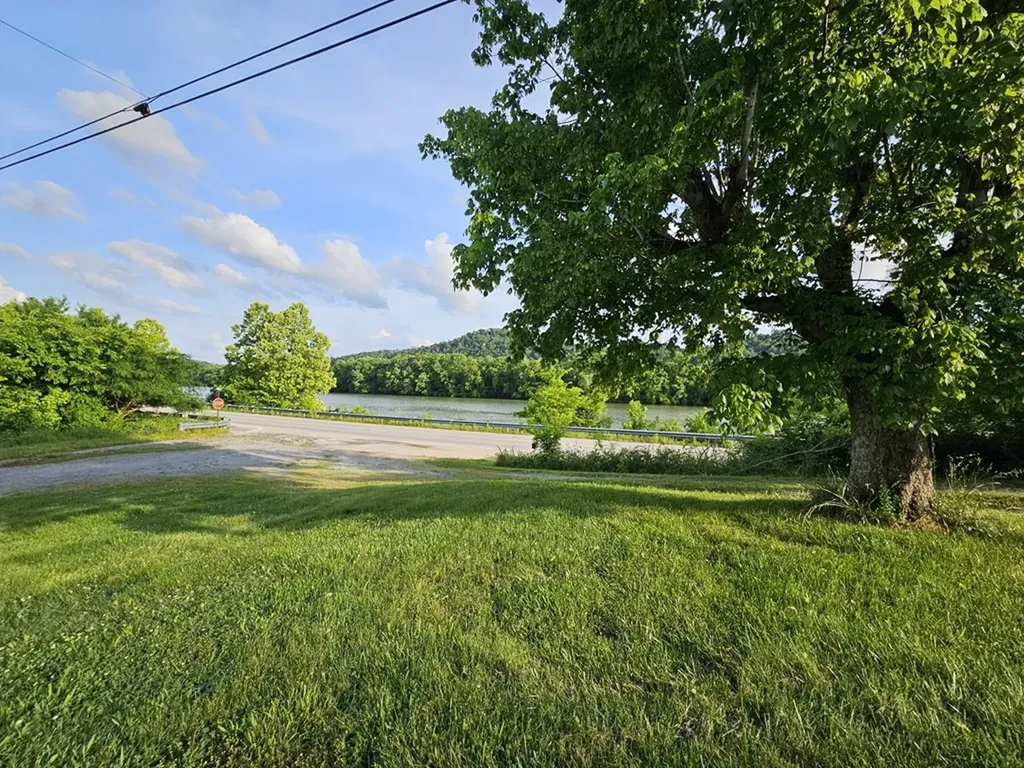 2740 Gladdice Highway Whitleyville TN 38588