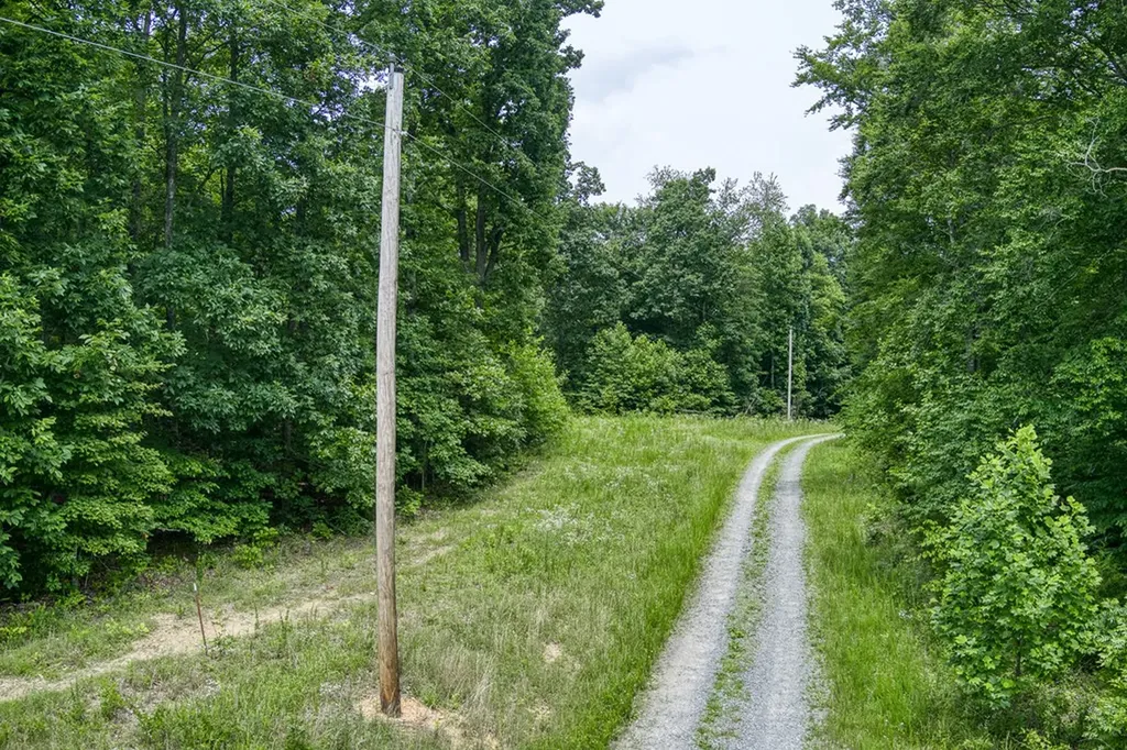3.12 Ac Twin Oak Lane Gainesboro TN 38562