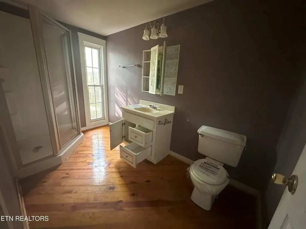 1028 Kennedy Road Jamestown TN 38556