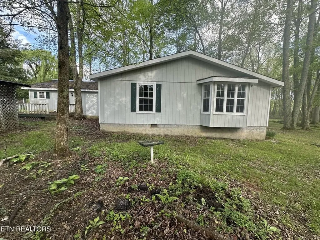 1028 Kennedy Road Jamestown TN 38556