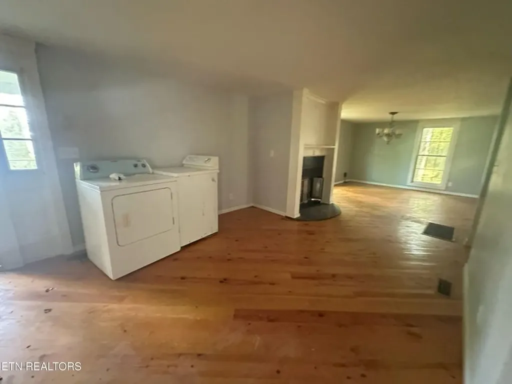 1028 Kennedy Road Jamestown TN 38556