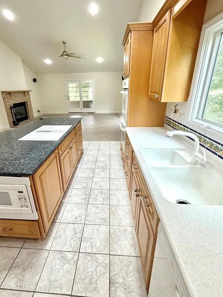 17 Kenwood Court Crossville TN 38558