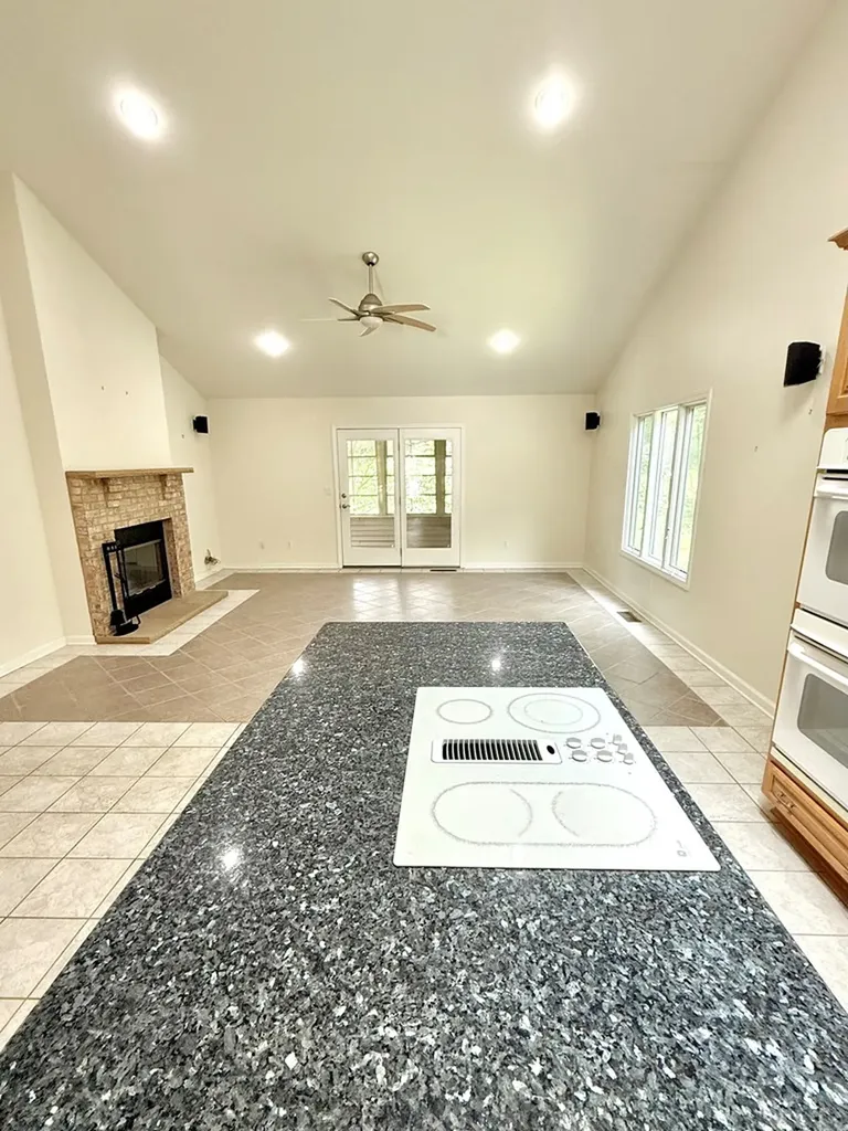 17 Kenwood Court Crossville TN 38558