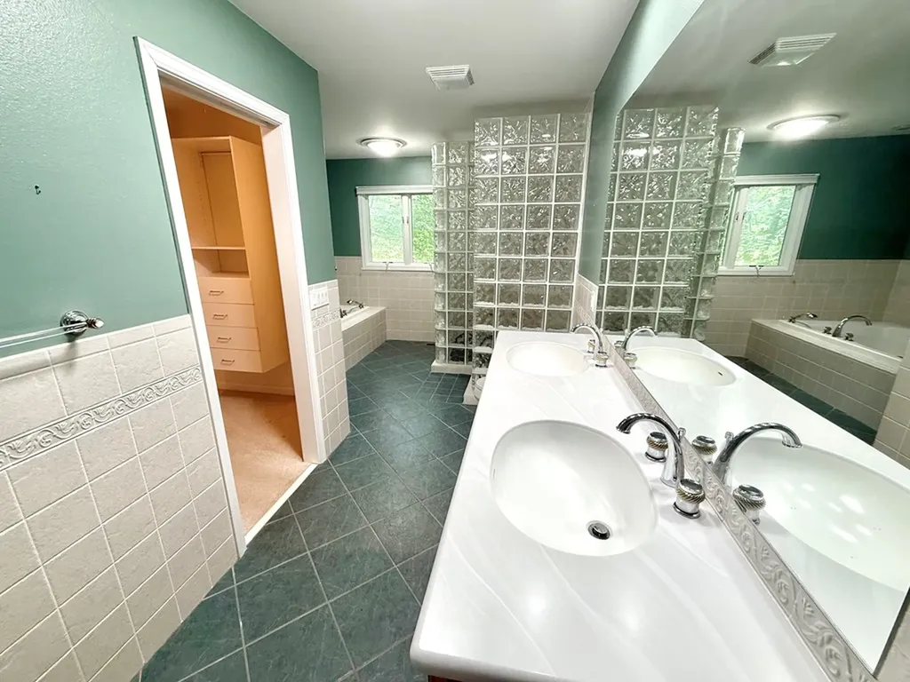 17 Kenwood Court Crossville TN 38558