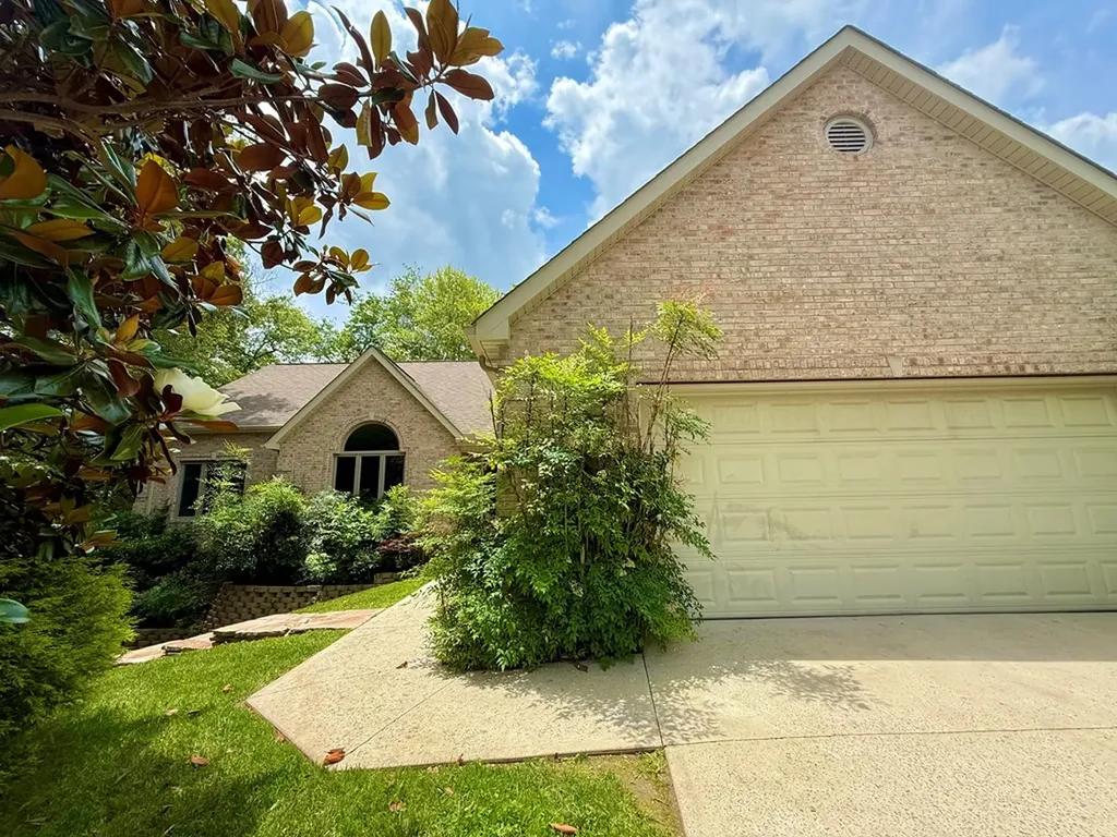 17 Kenwood Court Crossville TN 38558