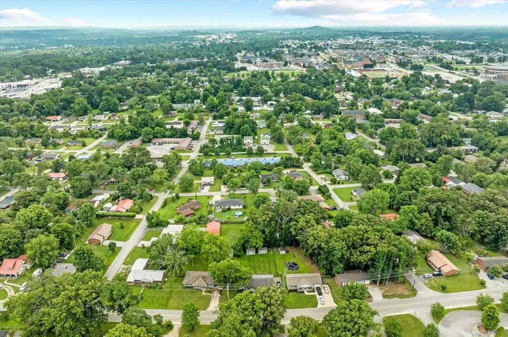 235 E Jere Whitson Road Cookeville TN 38501