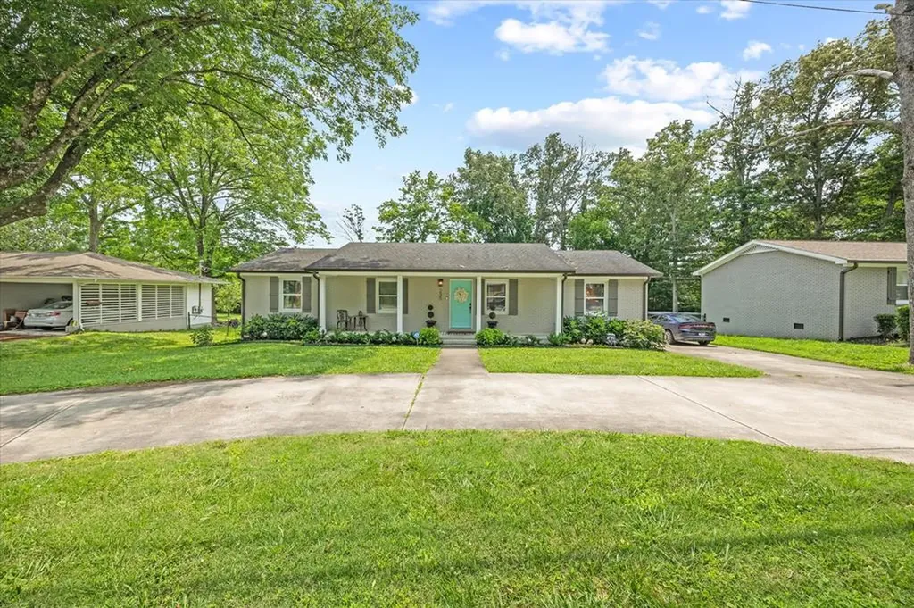 235 E Jere Whitson Road Cookeville TN 38501