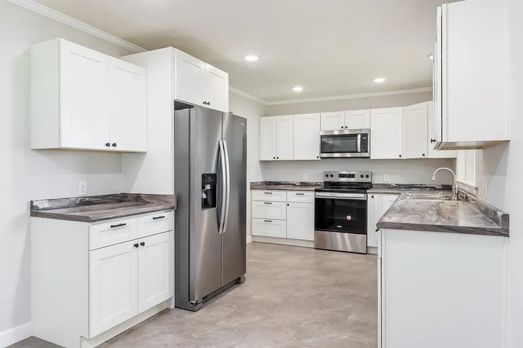 2136 W Broad Street Cookeville TN 38501