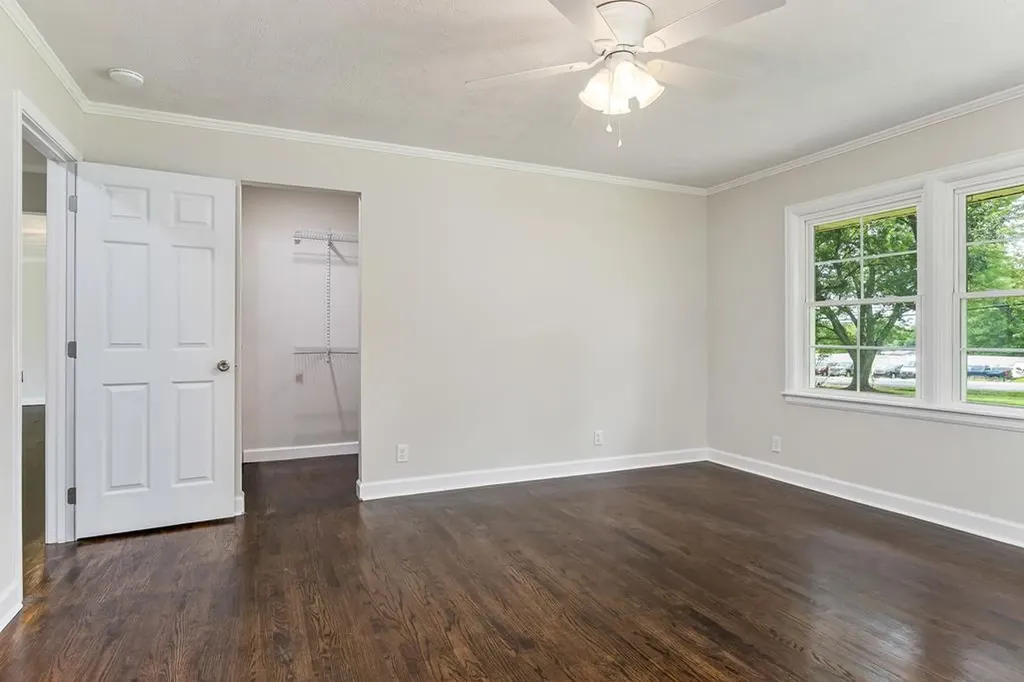 2136 W Broad Street Cookeville TN 38501