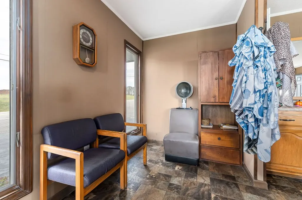 14133 Old Kentucky Road Walling TN 38587