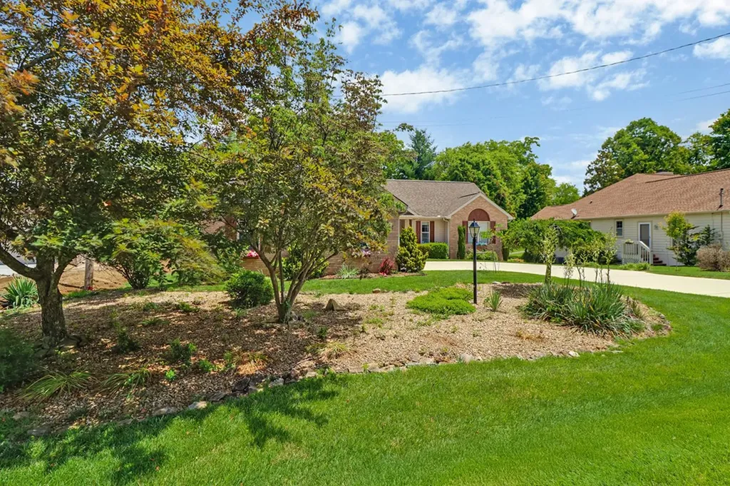 104 Minetta Drive Crossville TN 38558