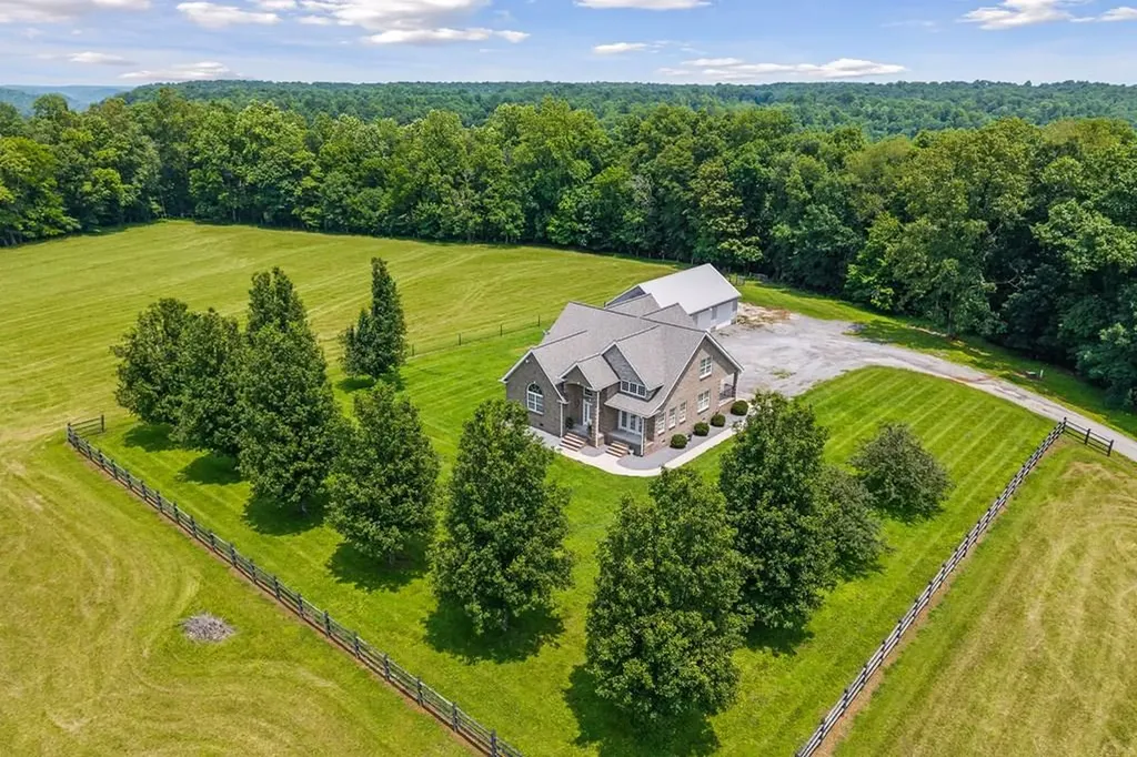 547 Martin Ridge Lane Gainesboro TN 38562