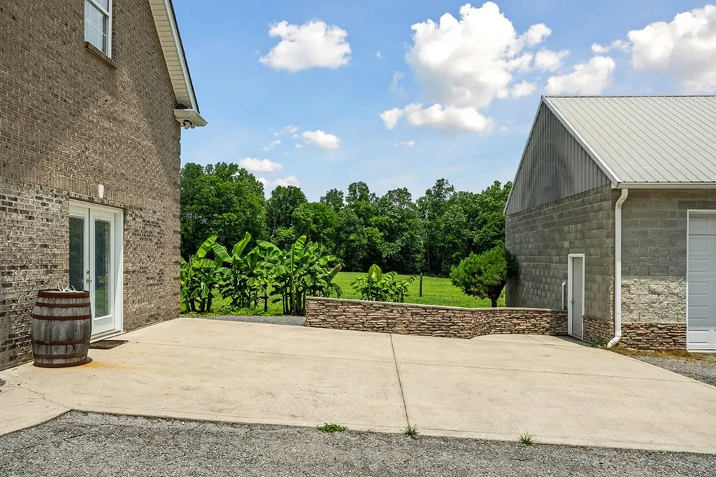 547 Martin Ridge Lane Gainesboro TN 38562