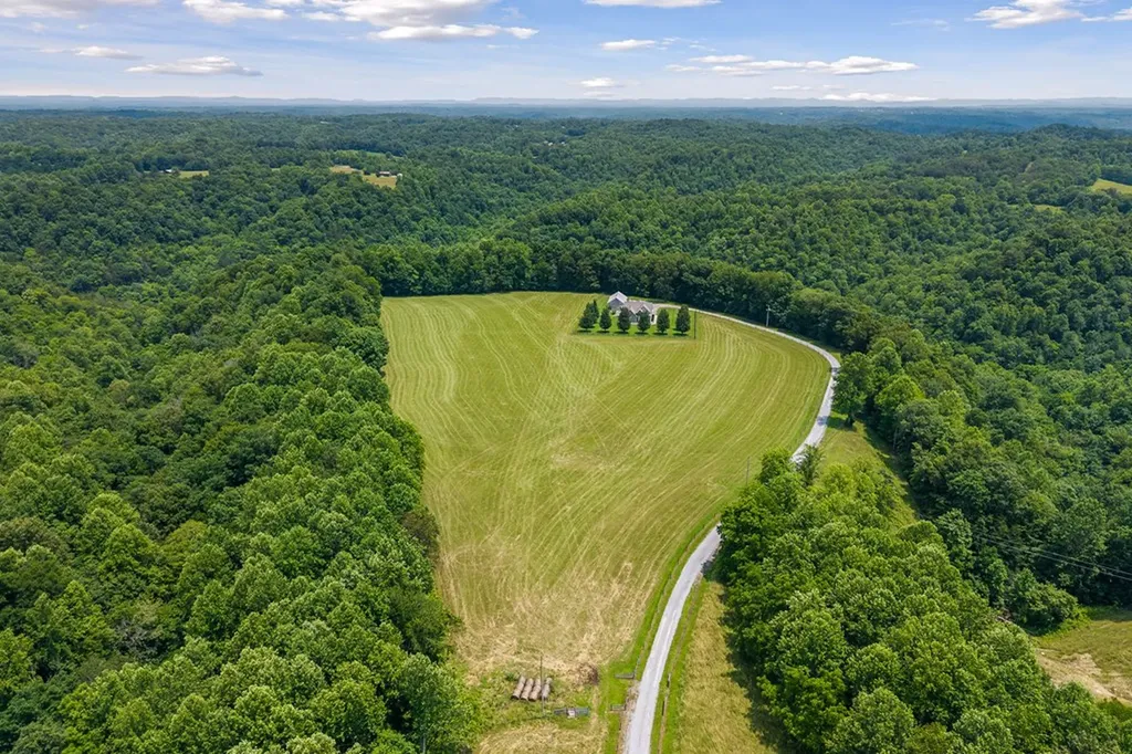 547 Martin Ridge Lane Gainesboro TN 38562