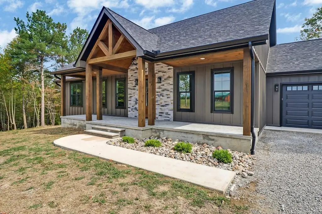 1119 Nichol Creek Drive Jamestown TN 38556