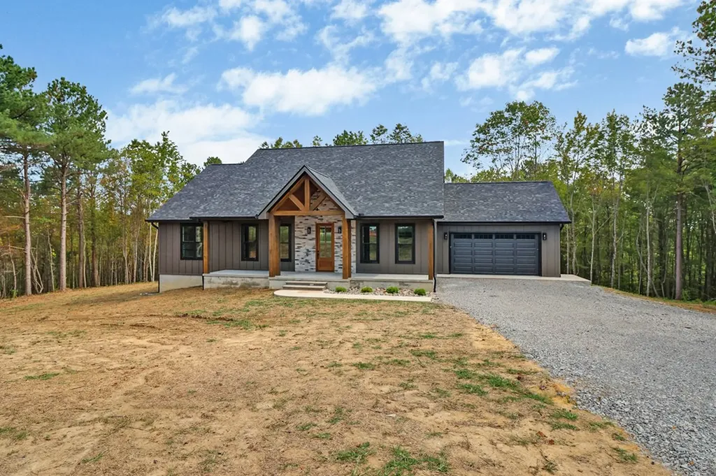 1119 Nichol Creek Drive Jamestown TN 38556