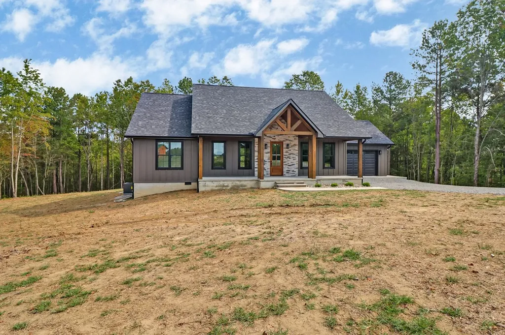 1119 Nichol Creek Drive Jamestown TN 38556