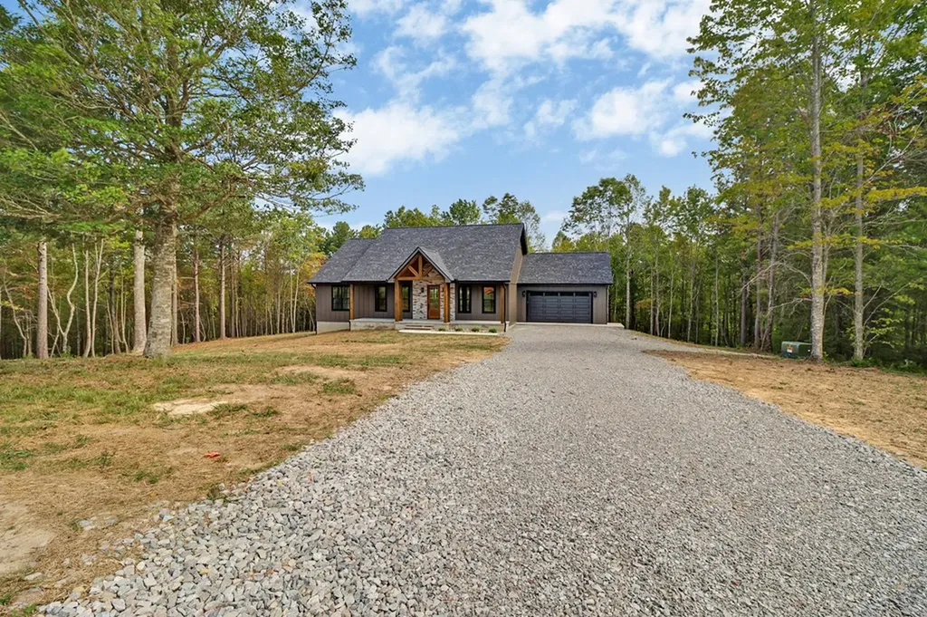 1119 Nichol Creek Drive Jamestown TN 38556