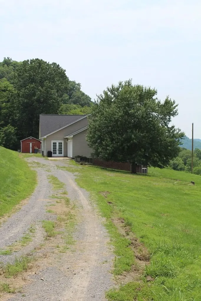 1028 Huff Hollow Road Granville TN 38564