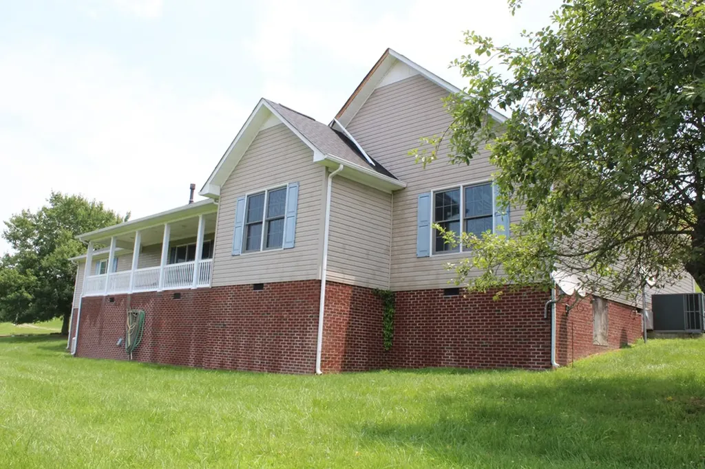 1028 Huff Hollow Road Granville TN 38564