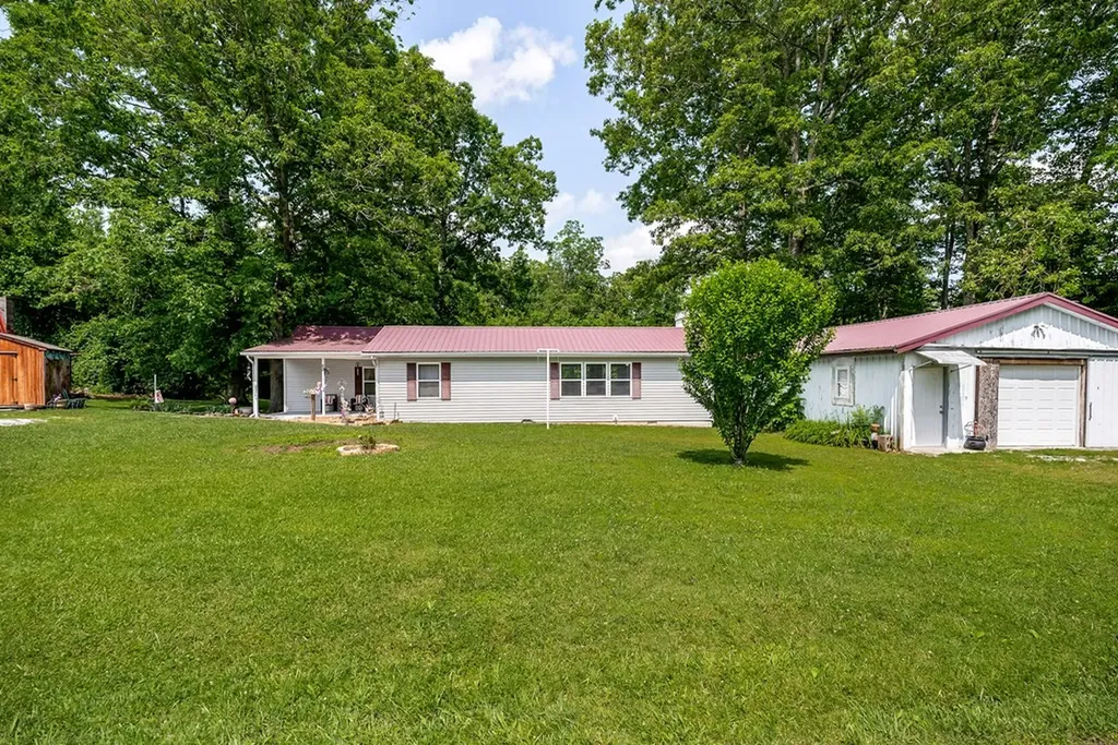 89 Elm Lane Pleasant Hill TN 38583