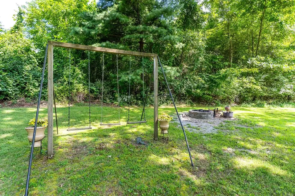 89 Elm Lane Pleasant Hill TN 38583