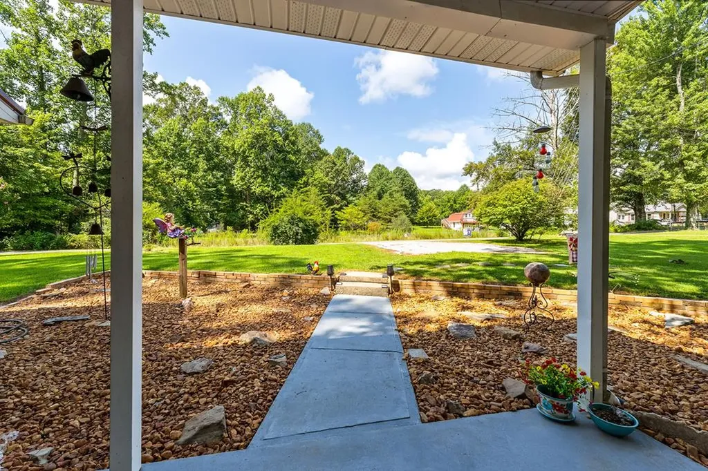 89 Elm Lane Pleasant Hill TN 38583