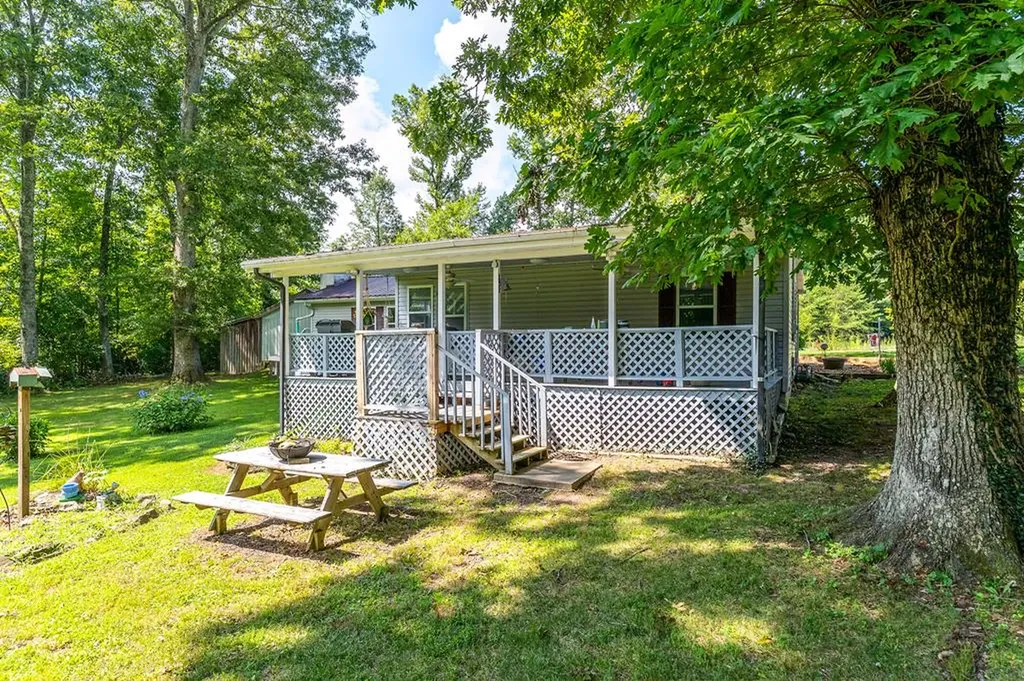 89 Elm Lane Pleasant Hill TN 38583