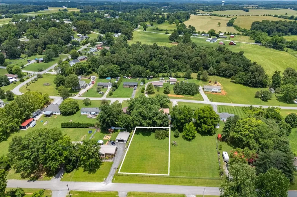 Lot 107 Hidden Valley Circle Mcminnville TN 37110
