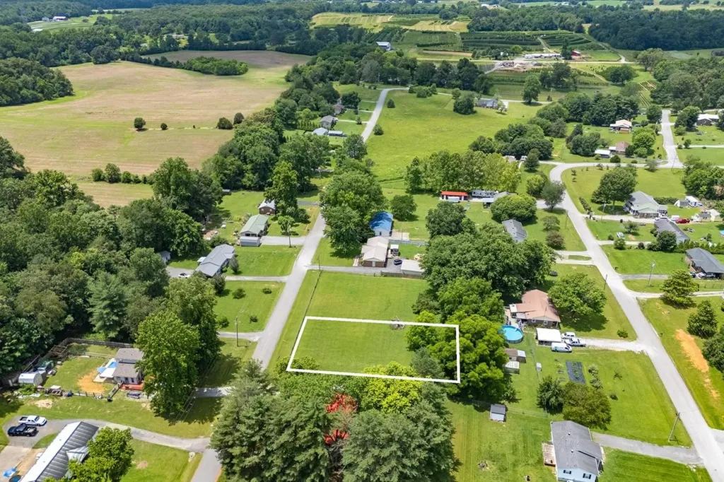 Lot 106 Hidden Valley Circle Mcminnville TN 37110