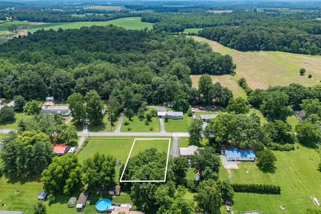Lot 106 Hidden Valley Circle Mcminnville TN 37110