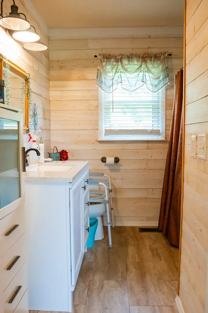 280 Blue Hill Lane Gainesboro TN 38562