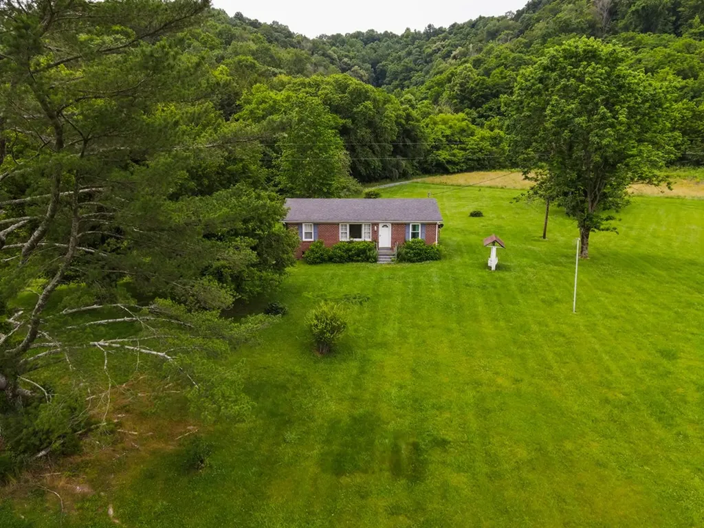 280 Blue Hill Lane Gainesboro TN 38562