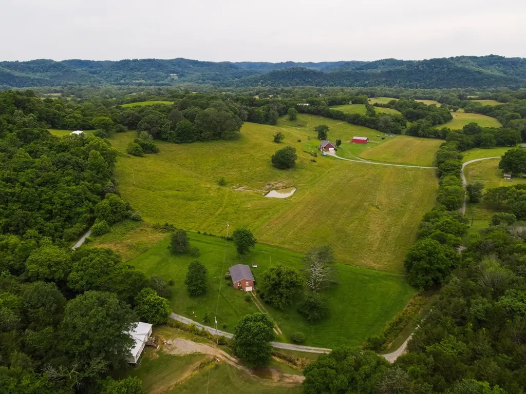 280 Blue Hill Lane Gainesboro TN 38562