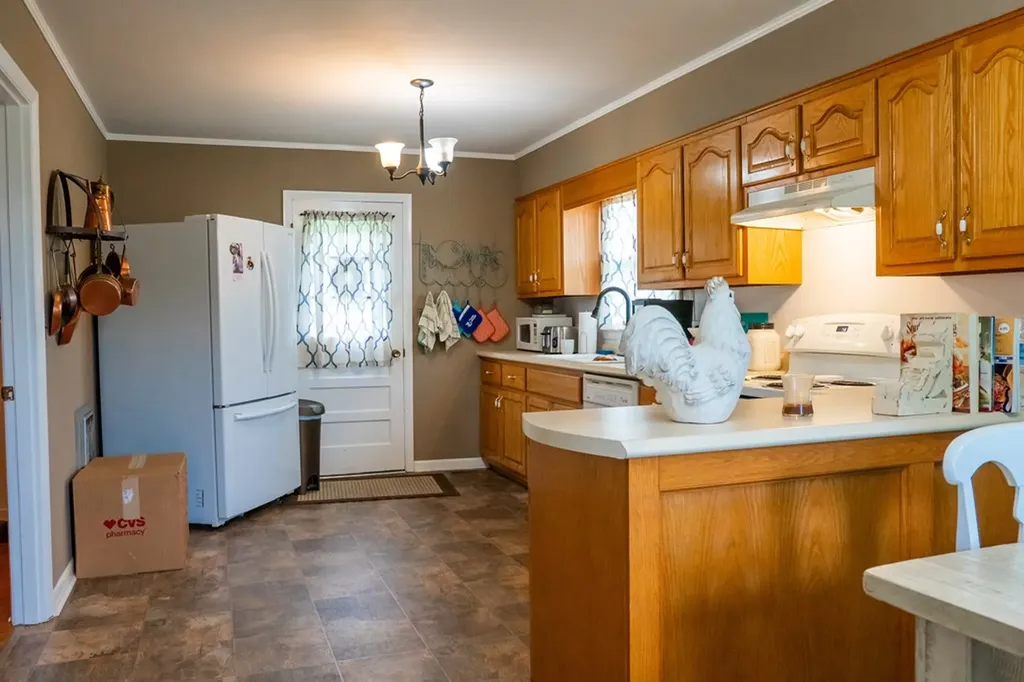 280 Blue Hill Lane Gainesboro TN 38562