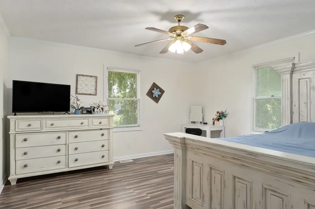 2876 Hilham Highway Hilham TN 38568