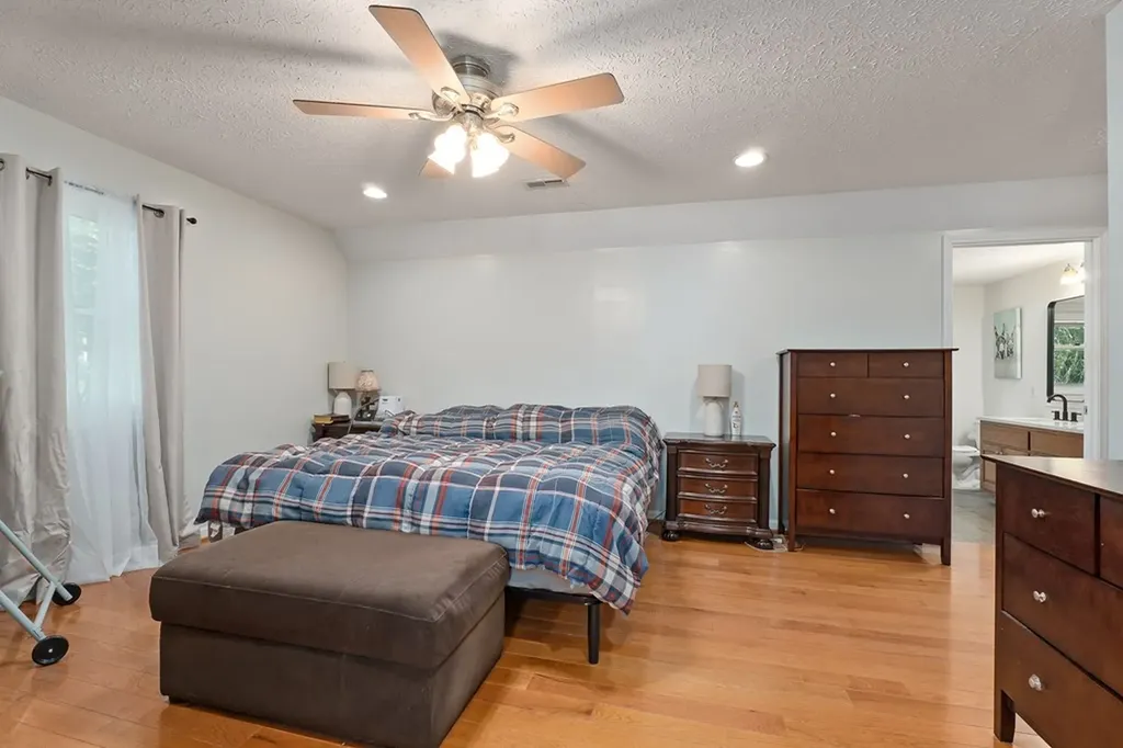 2876 Hilham Highway Hilham TN 38568