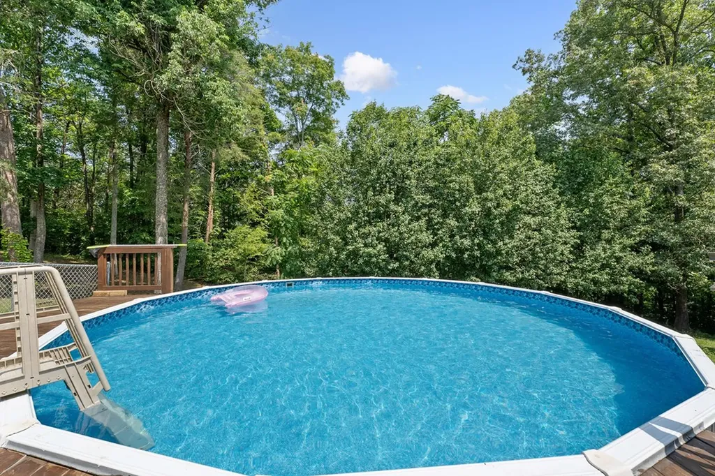 2876 Hilham Highway Hilham TN 38568