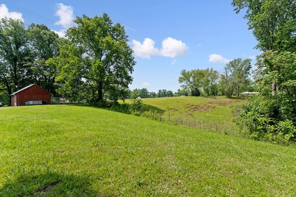 2876 Hilham Highway Hilham TN 38568