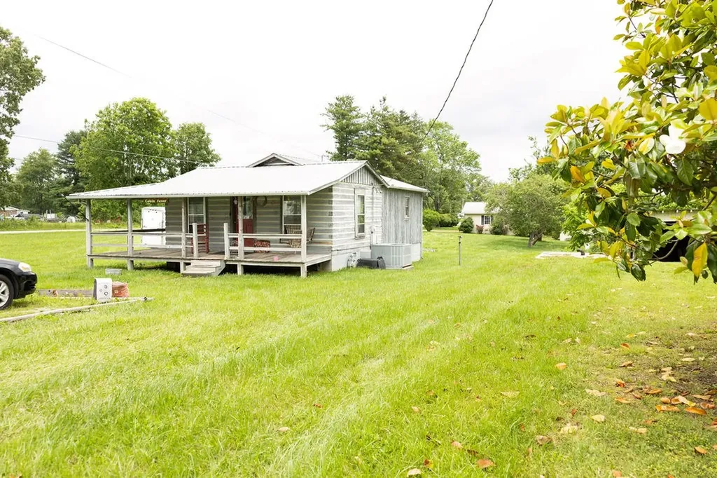 1003 Saxony Avenue Jamestown TN 38556