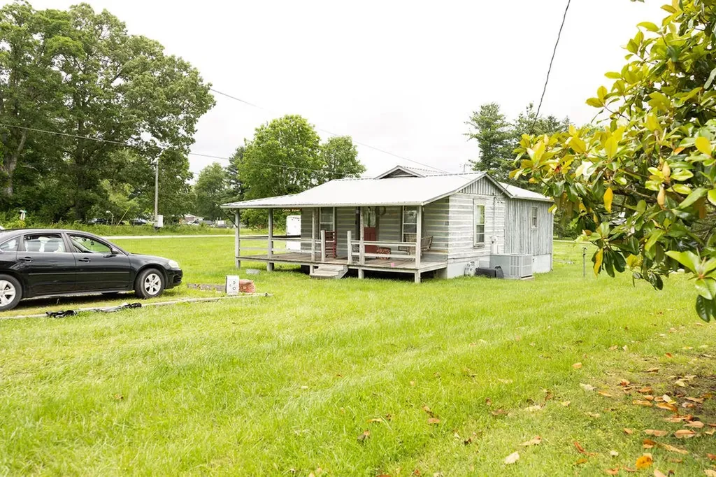 1003 Saxony Avenue Jamestown TN 38556