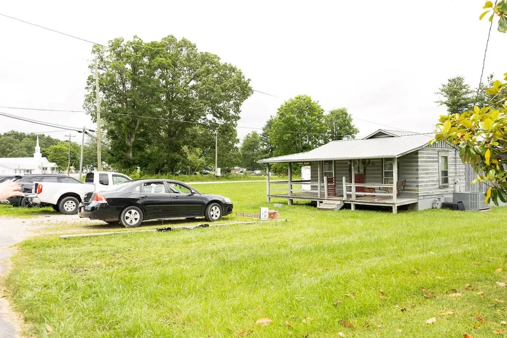 1003 Saxony Avenue Jamestown TN 38556