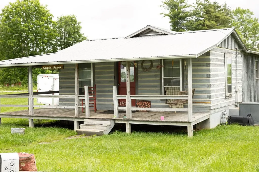 1003 Saxony Avenue Jamestown TN 38556