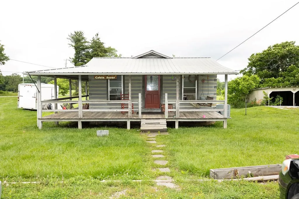 1003 Saxony Avenue Jamestown TN 38556