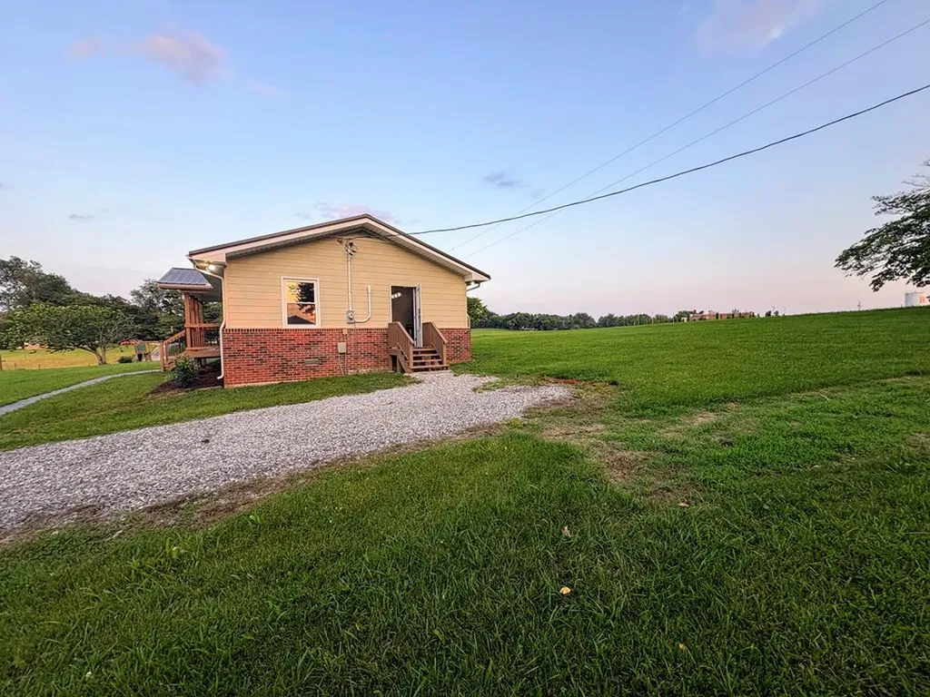 128 Hall Lane Rickman TN 38580